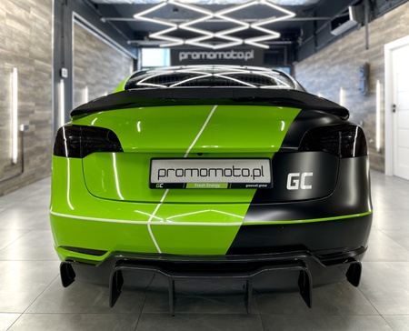 Carbonowy dyfuzor tylnego zderzaka Tesla Model 3