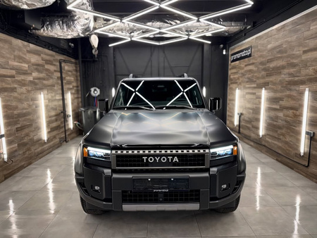 Folia PPF do zmiany koloru auta Rivashield Color Frozen Black RS119